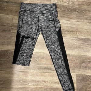 NWOT size large leggings from pink lilly